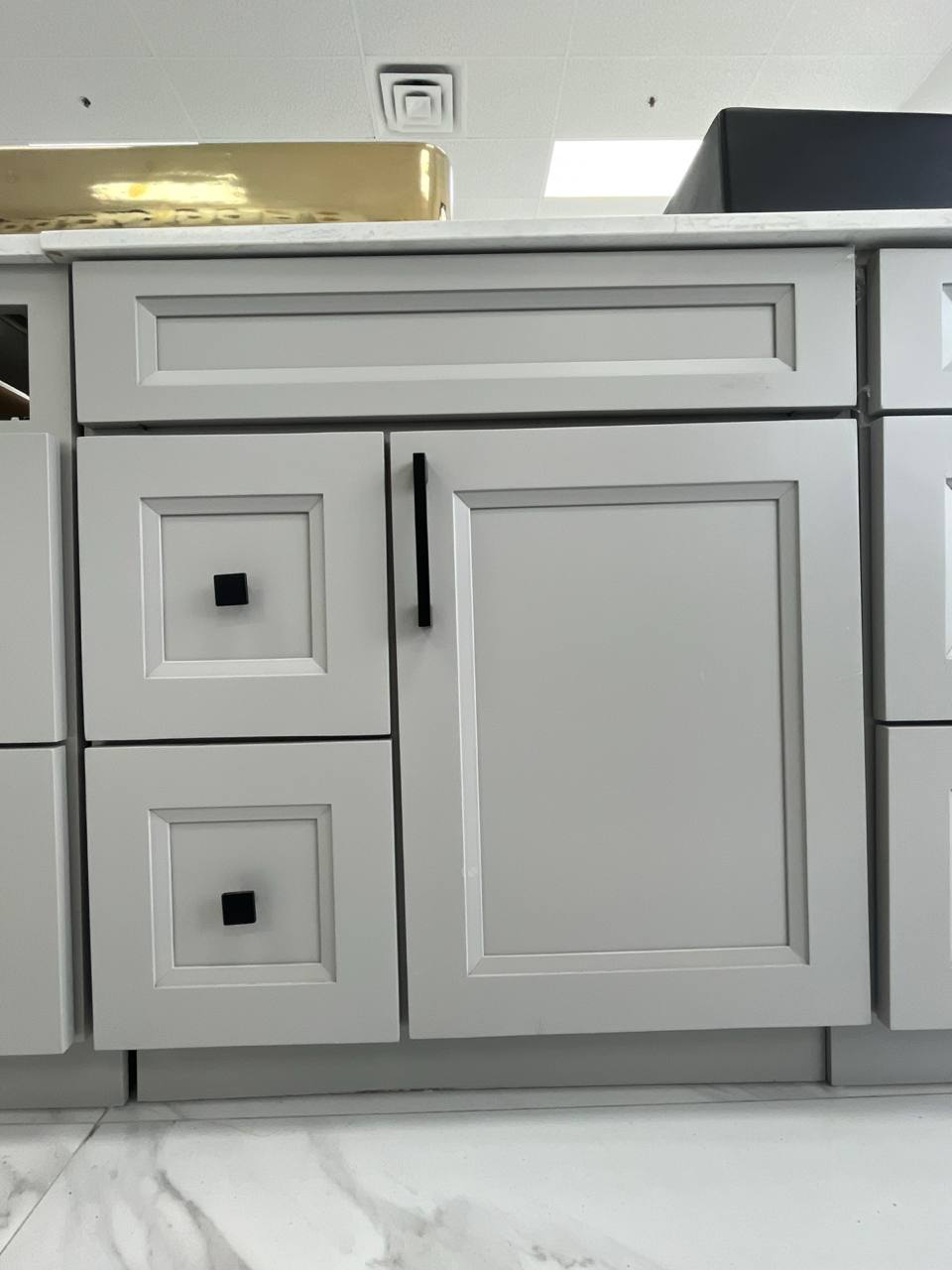 DV11 Vanity Solid Wood Grey 30" (Final Sale)