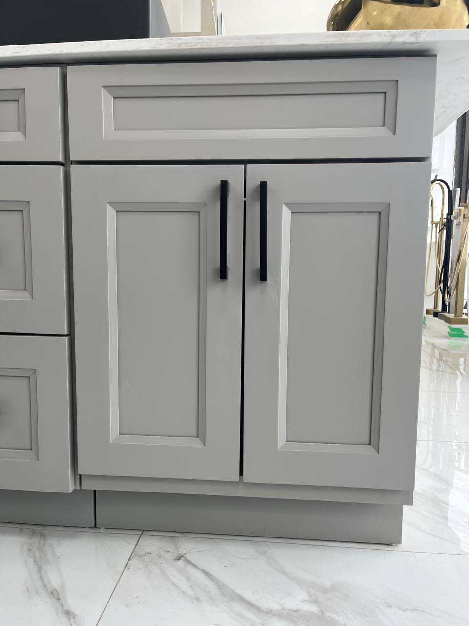 DV09 Vanity Solid Wood Grey 24" (Final Sale)