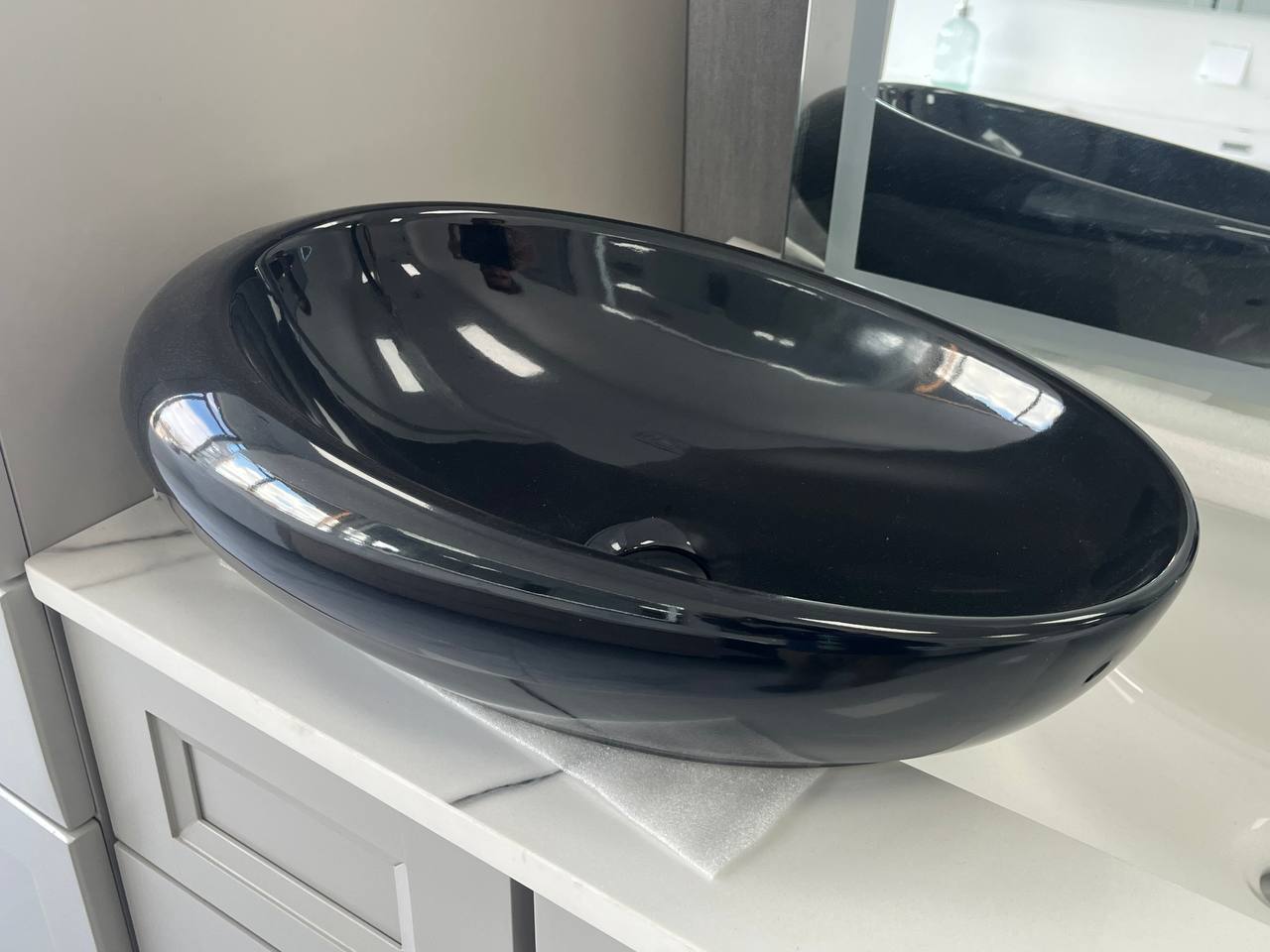 DVS22 Ceramic Vessel Sink Glossy Black (Final Sale)